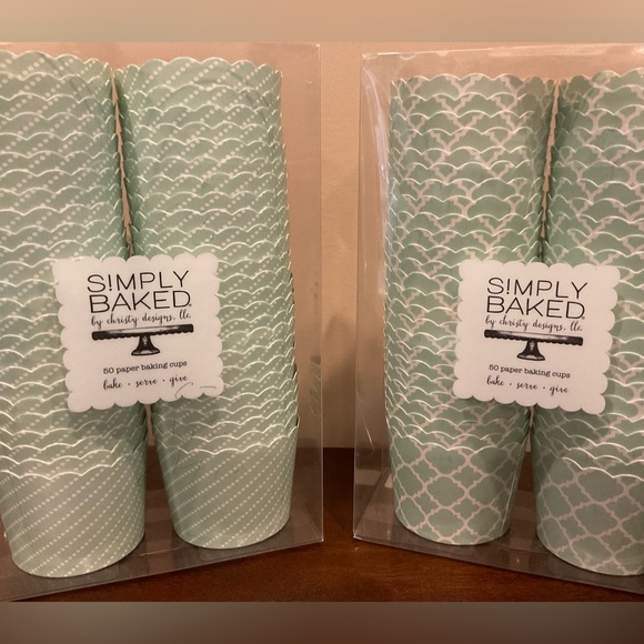 2 New Packages of Baking Cups - Aqua & White - Picture 2 of 3